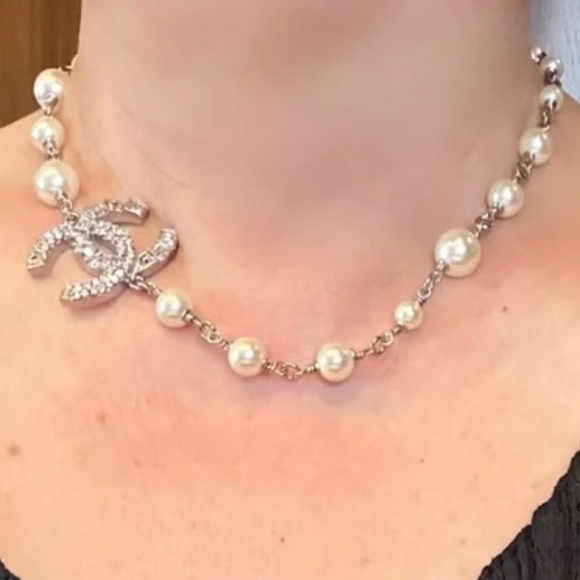 Chanel Pearl Logo Necklace - Picture 6 of 10